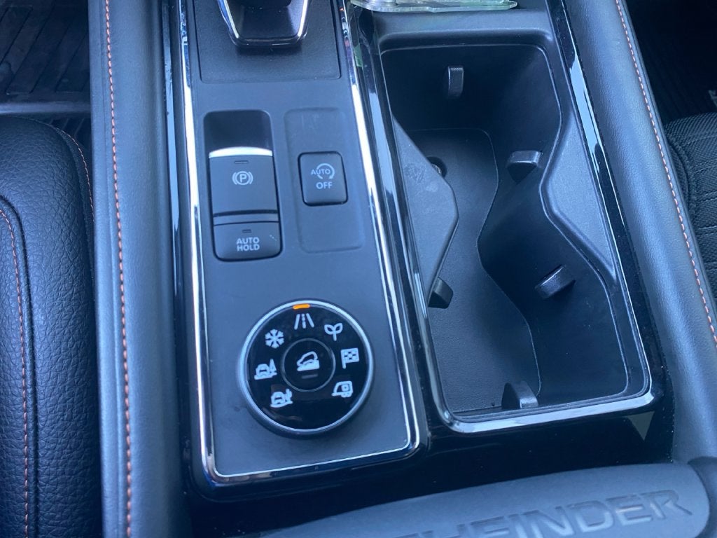 2025 Nissan Pathfinder Rock Creek