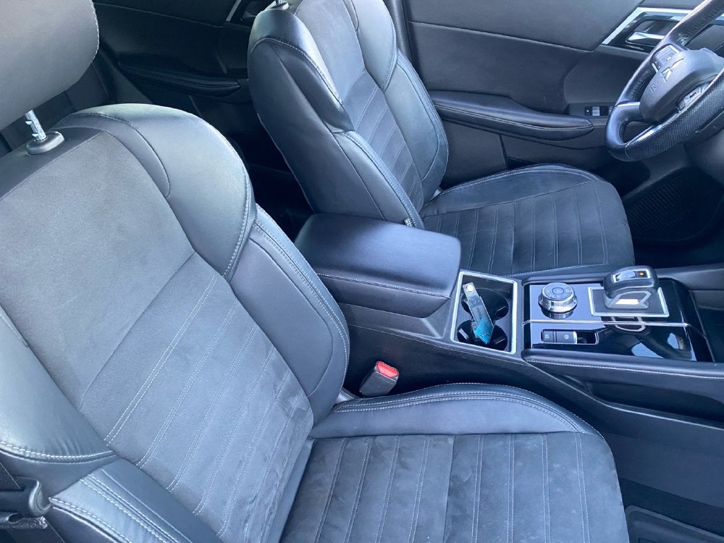 2022 Mitsubishi Outlander Black Edition