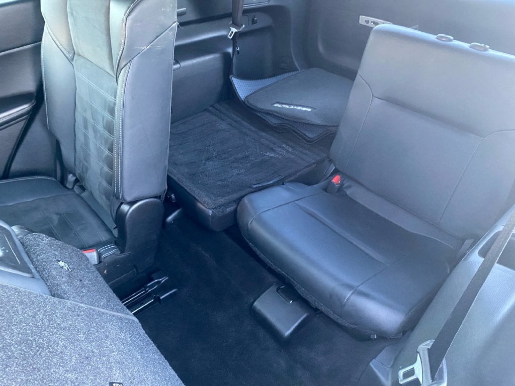 2022 Mitsubishi Outlander Black Edition