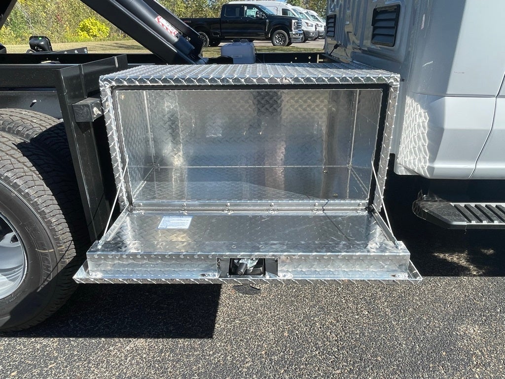 2025 Ford F-350SD XL DRW