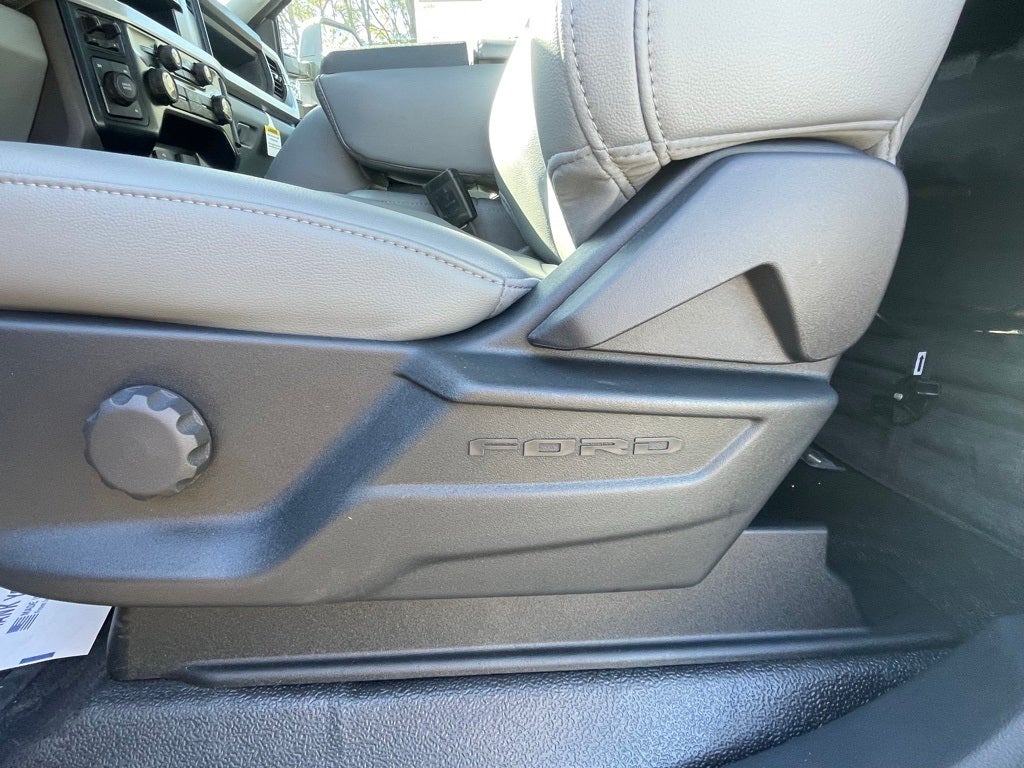 2025 Ford F-350SD XL DRW