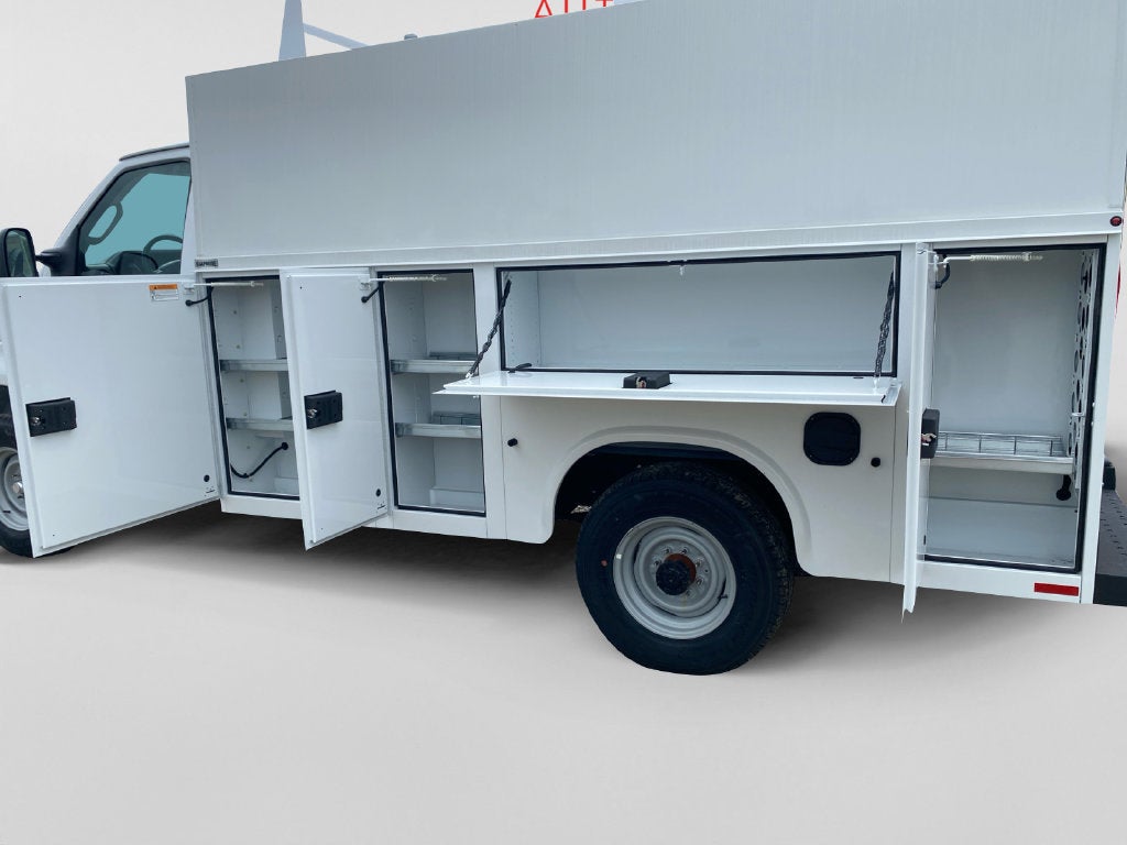 2026 Ford E-350SD Base Cutaway