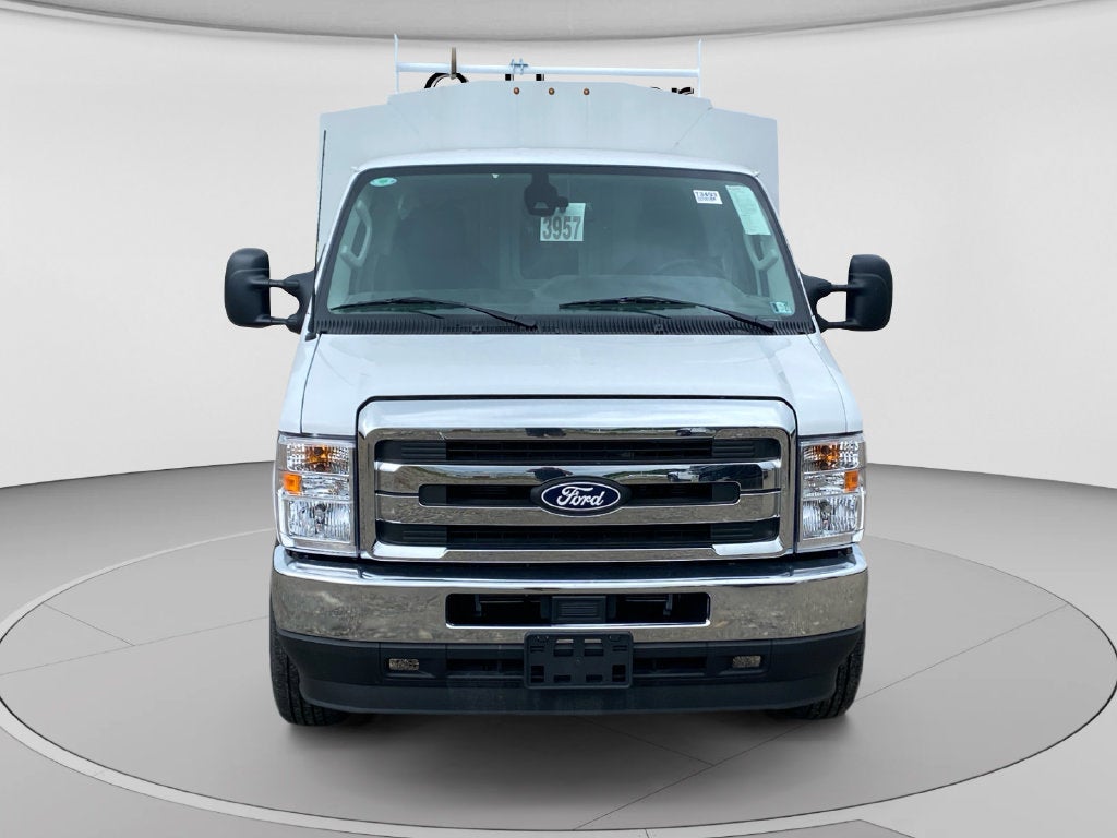 2026 Ford E-350SD Base Cutaway