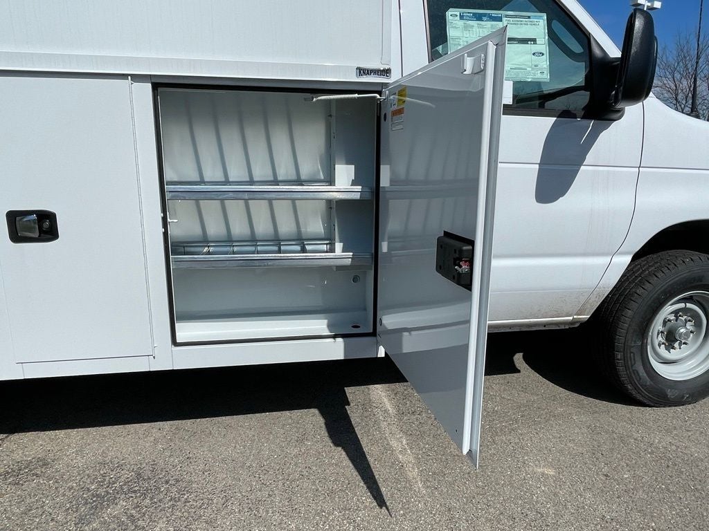 2026 Ford E-350SD Base Cutaway