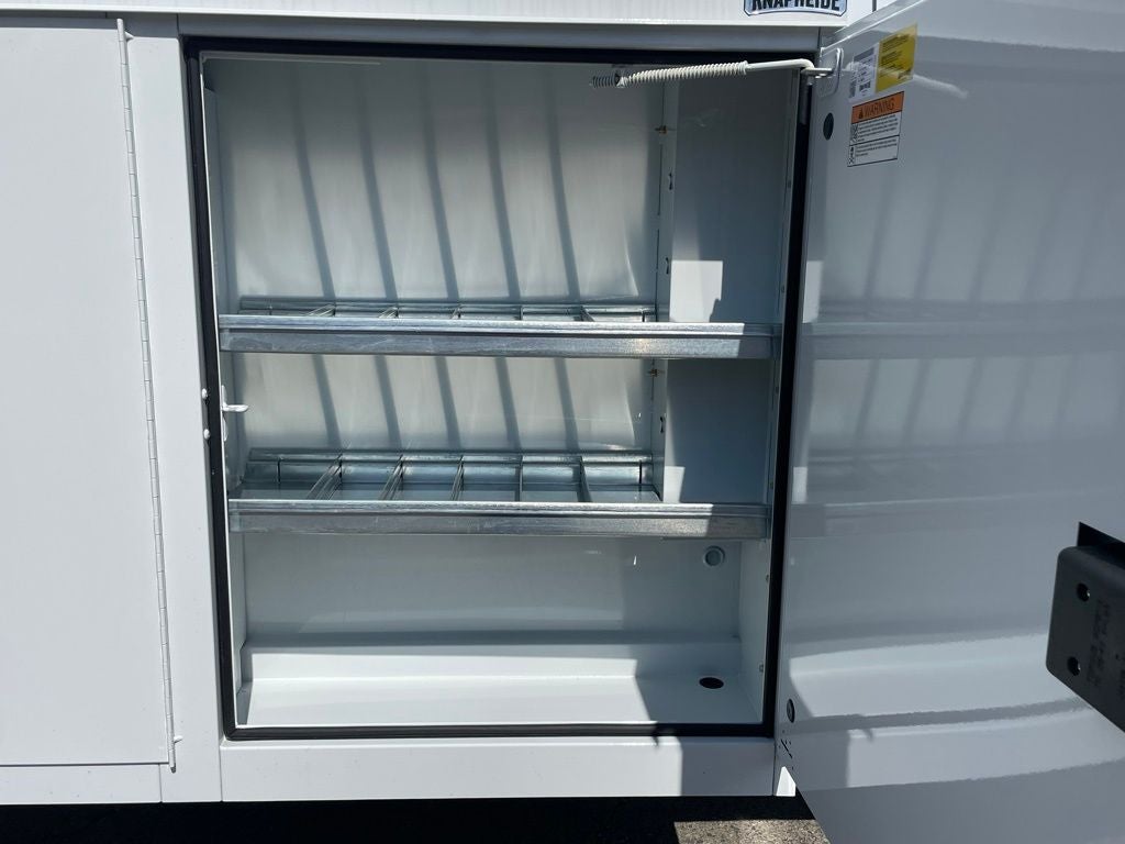 2026 Ford E-350SD Base Cutaway