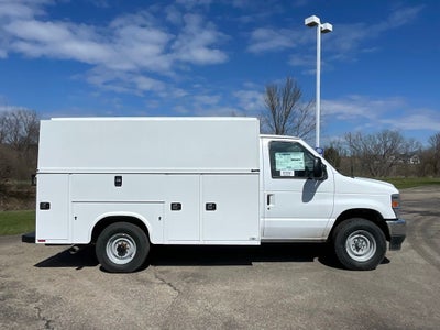 2026 Ford E-350SD Base Cutaway