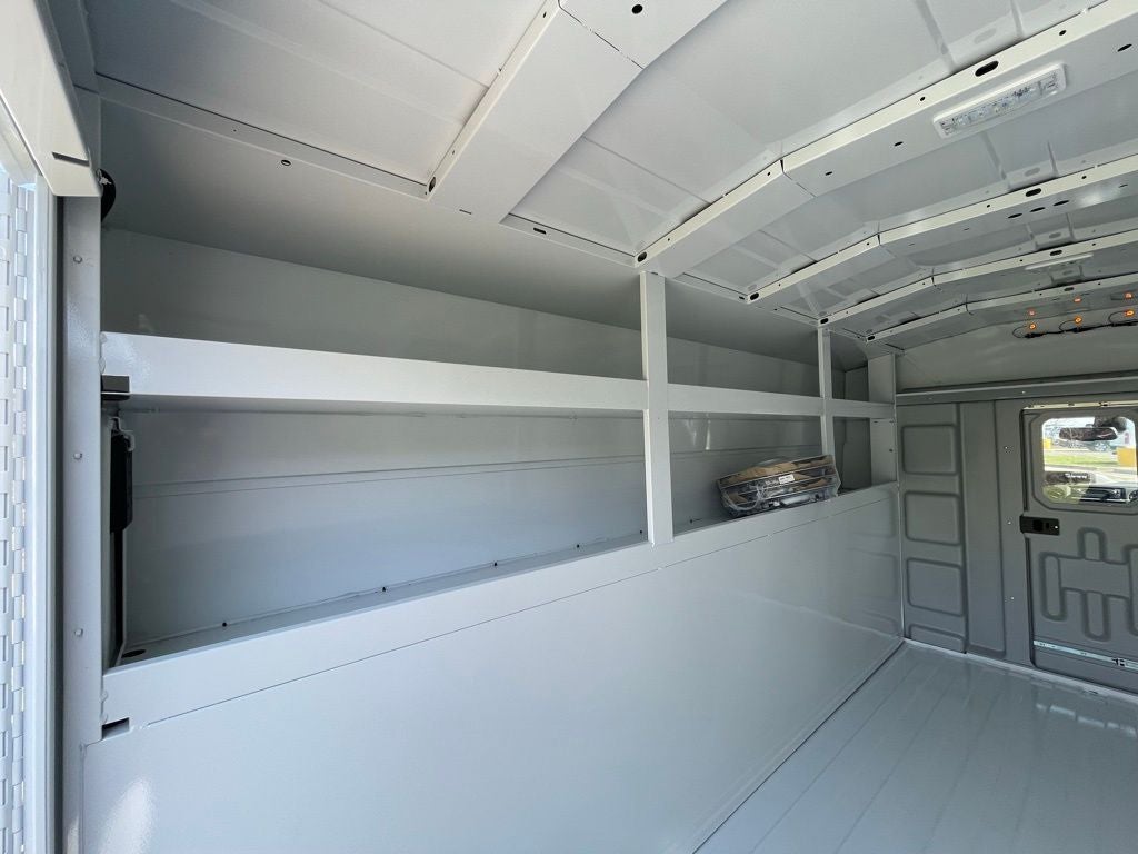 2026 Ford E-350SD Base Cutaway