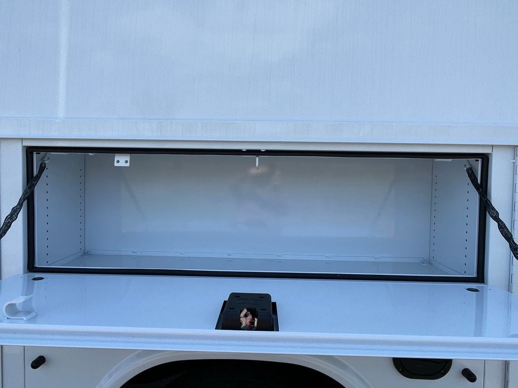 2026 Ford E-350SD Base Cutaway