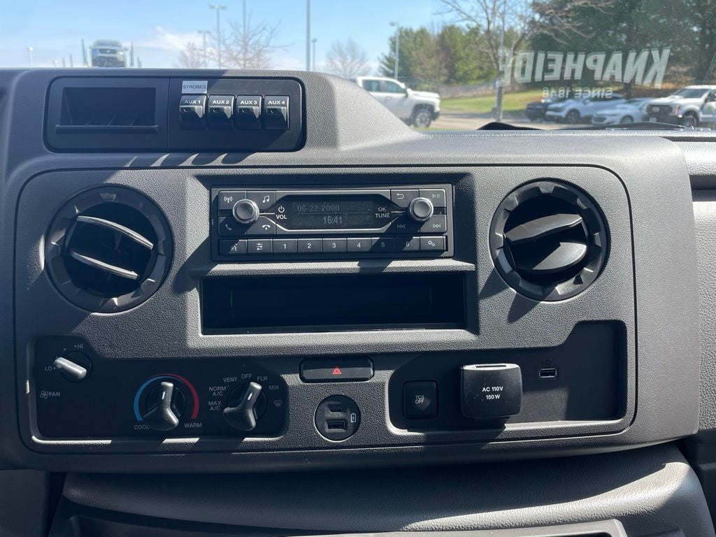 2026 Ford E-350SD Base Cutaway