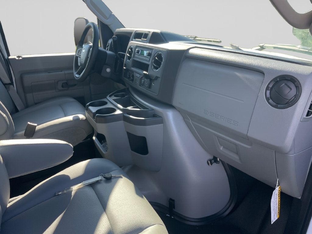 2027 Ford E-450SD Base