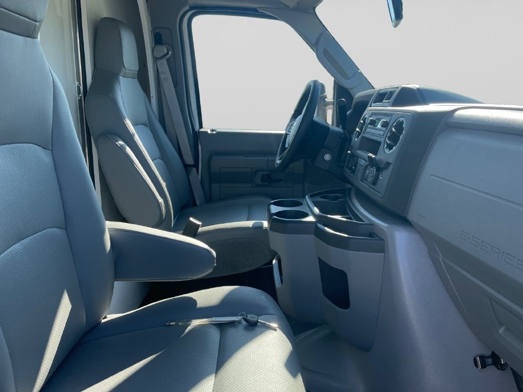 2027 Ford E-450SD Base