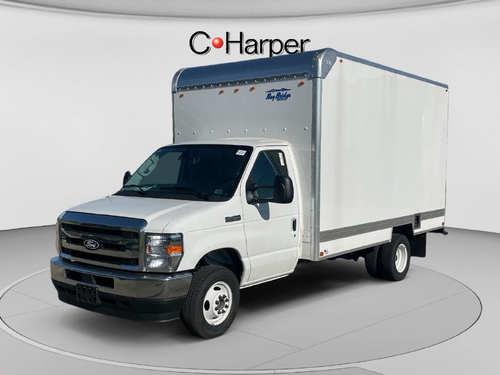 2027 Ford E-450SD Base