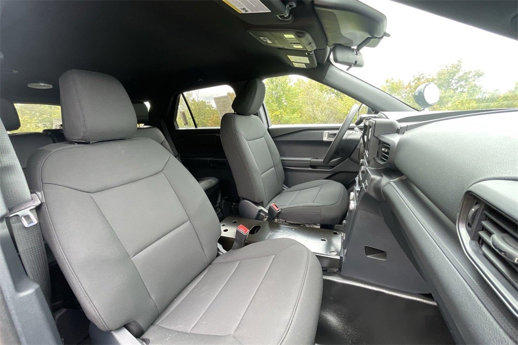 2025 Ford Utility Police Interceptor Base