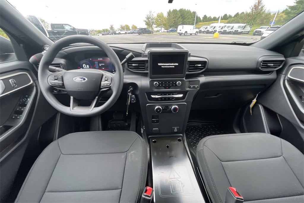 2025 Ford Utility Police Interceptor Base
