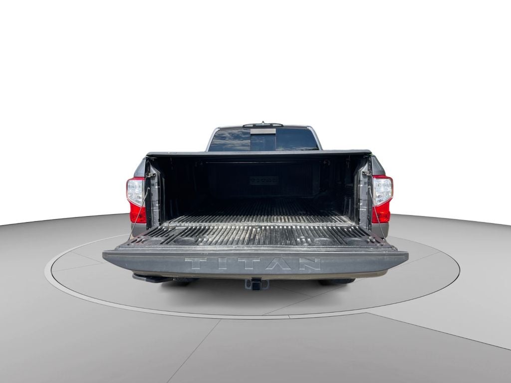 2023 Nissan Titan SV