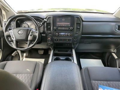 2023 Nissan Titan SV