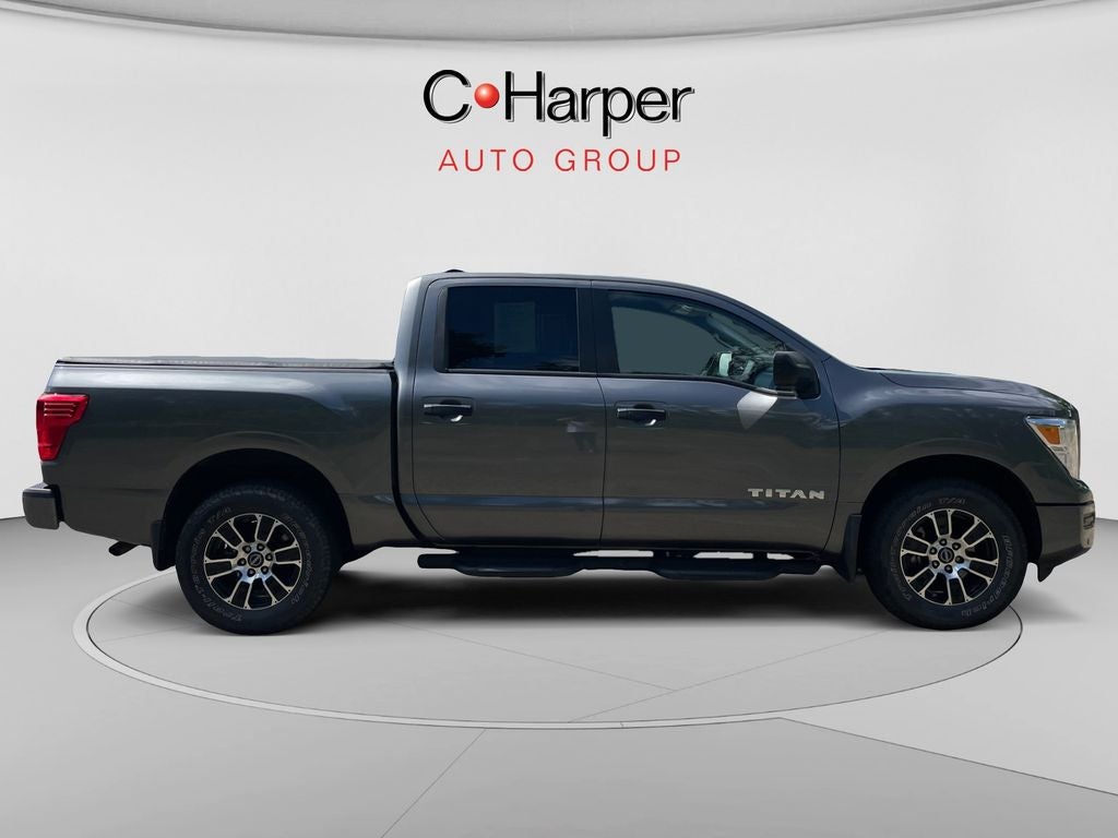 2023 Nissan Titan SV