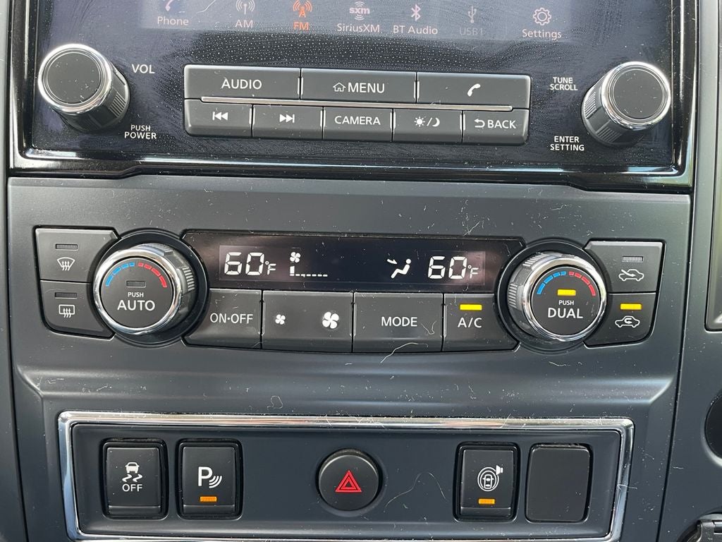 2023 Nissan Titan SV