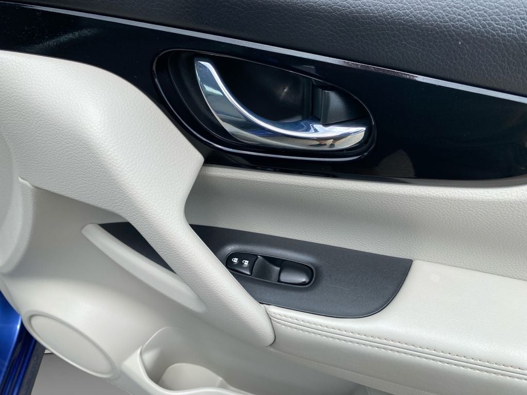 2020 Nissan Rogue Sport SV