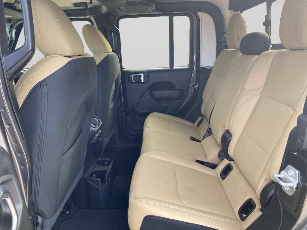 2022 Jeep Gladiator Sport