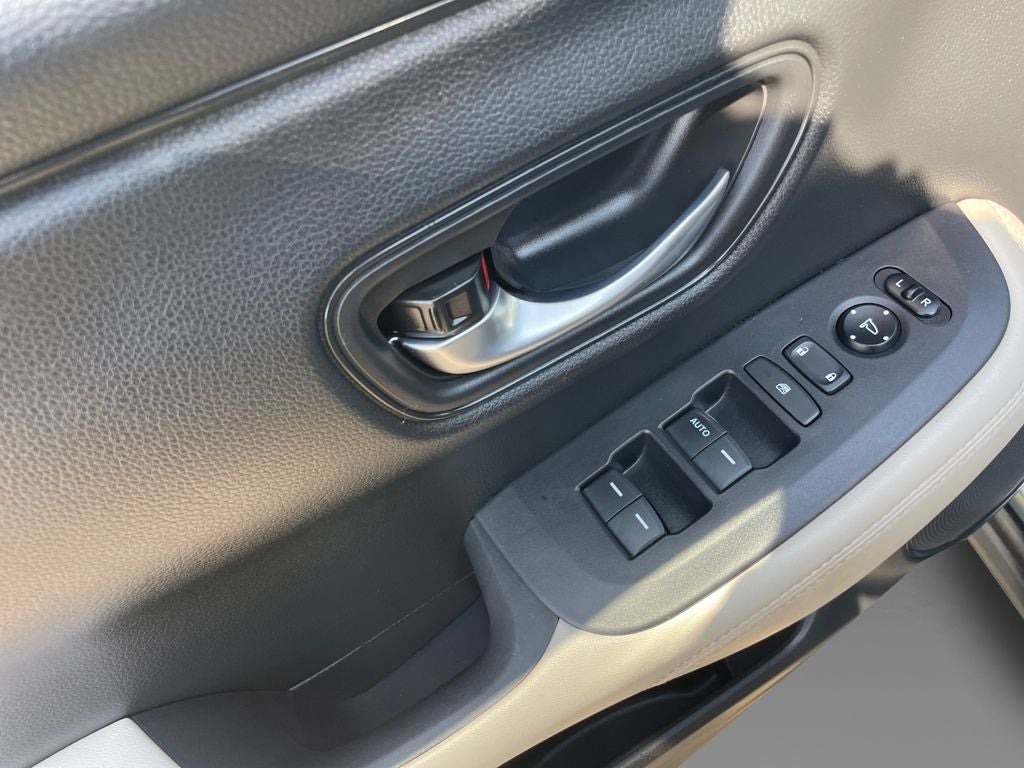 2026 Honda HR-V LX