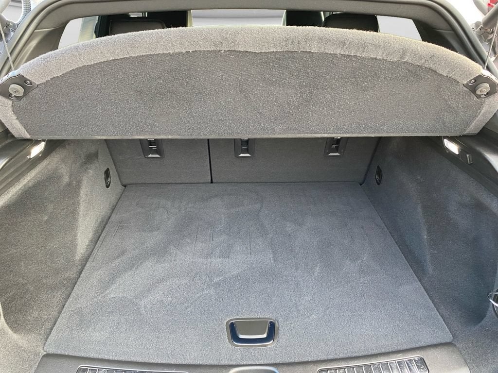 2022 Cadillac XT4 AWD Premium Luxury