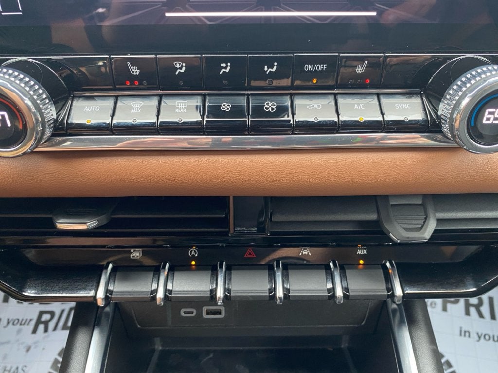 2024 GMC Canyon AT4
