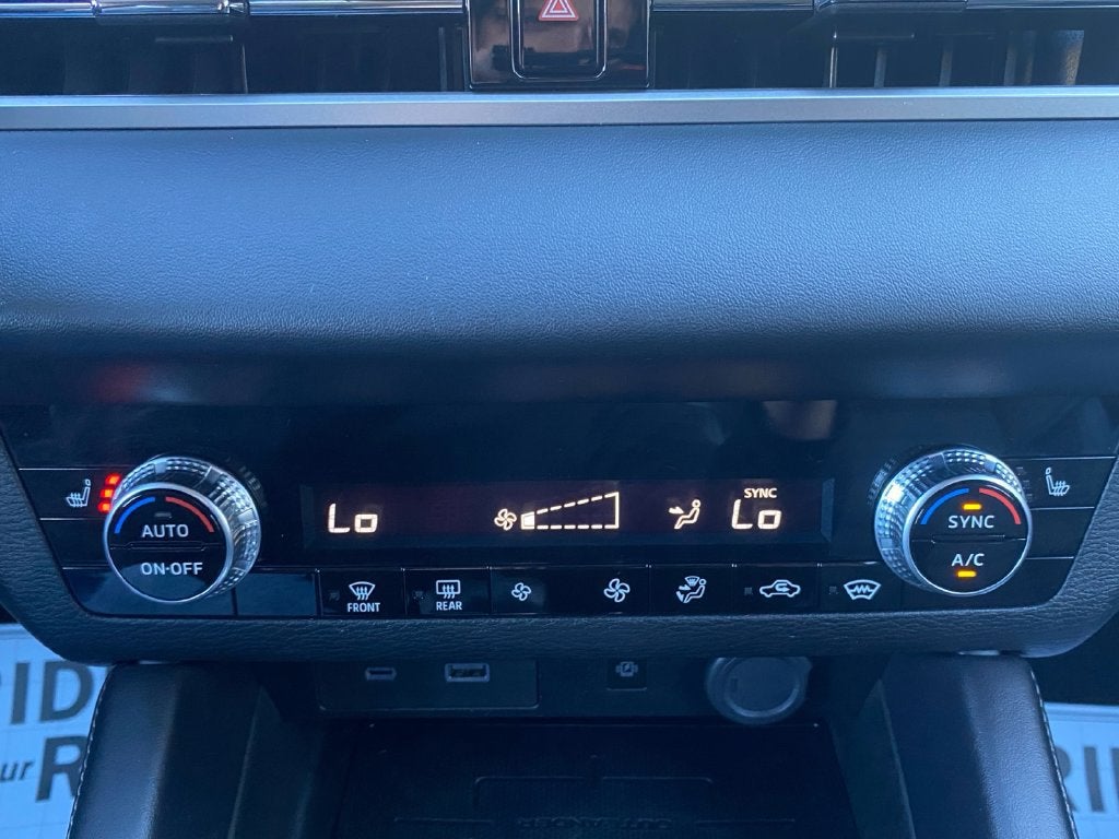 2024 Mitsubishi Outlander PHEV SE S-AWC