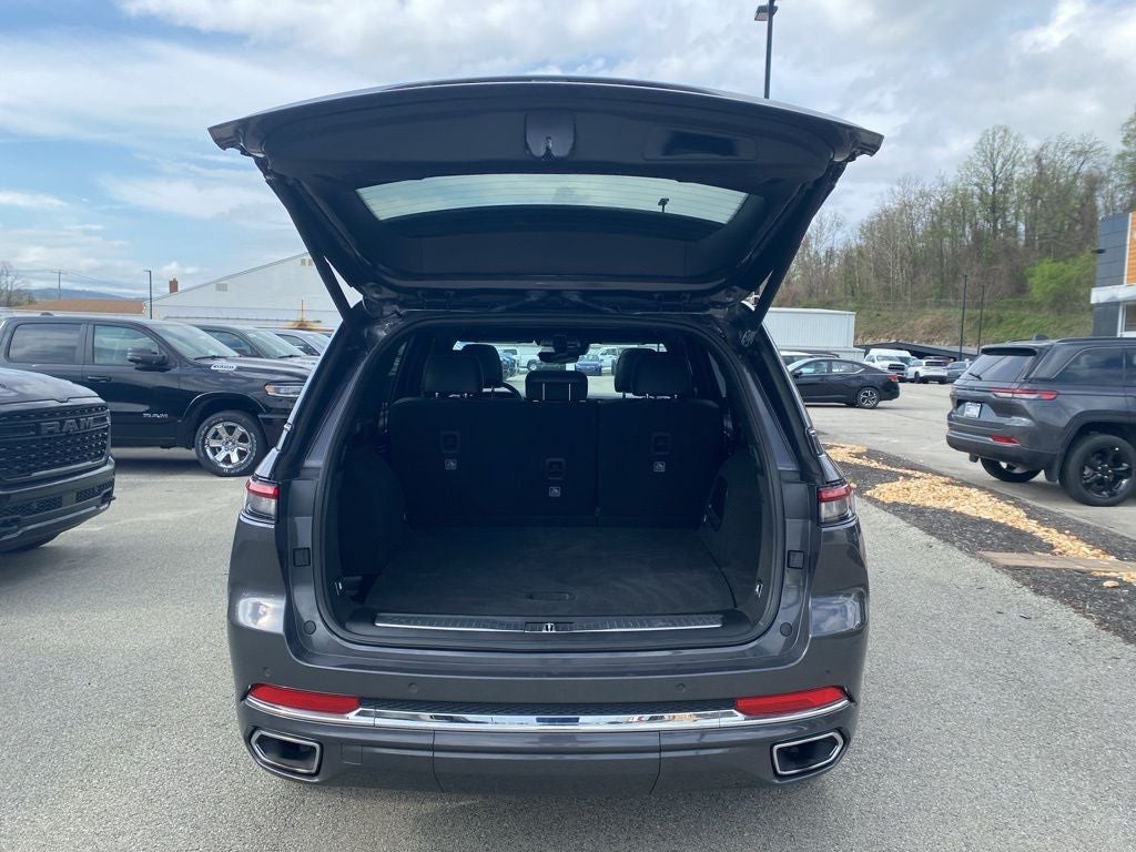 2022 Jeep Grand Cherokee Overland