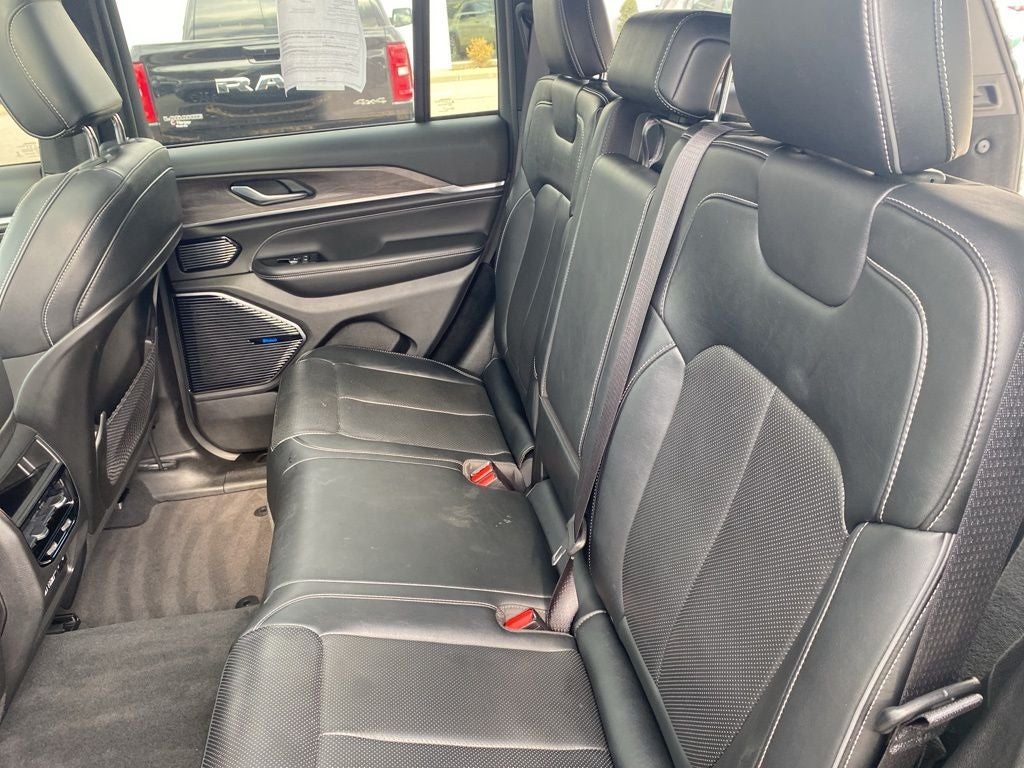 2022 Jeep Grand Cherokee Overland