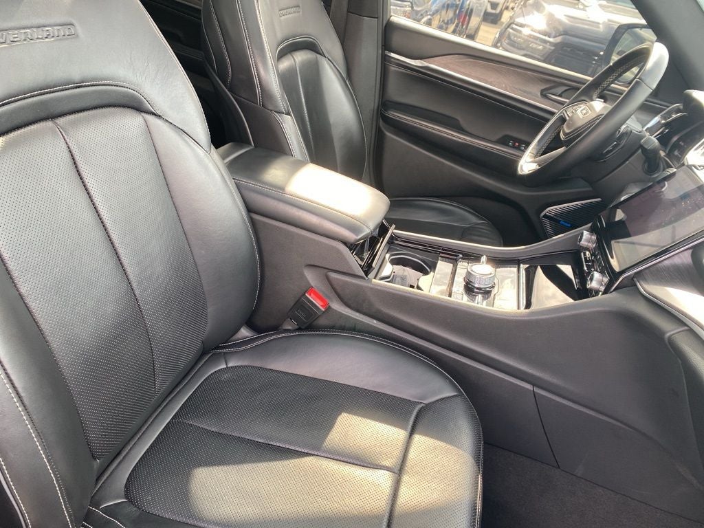 2022 Jeep Grand Cherokee Overland