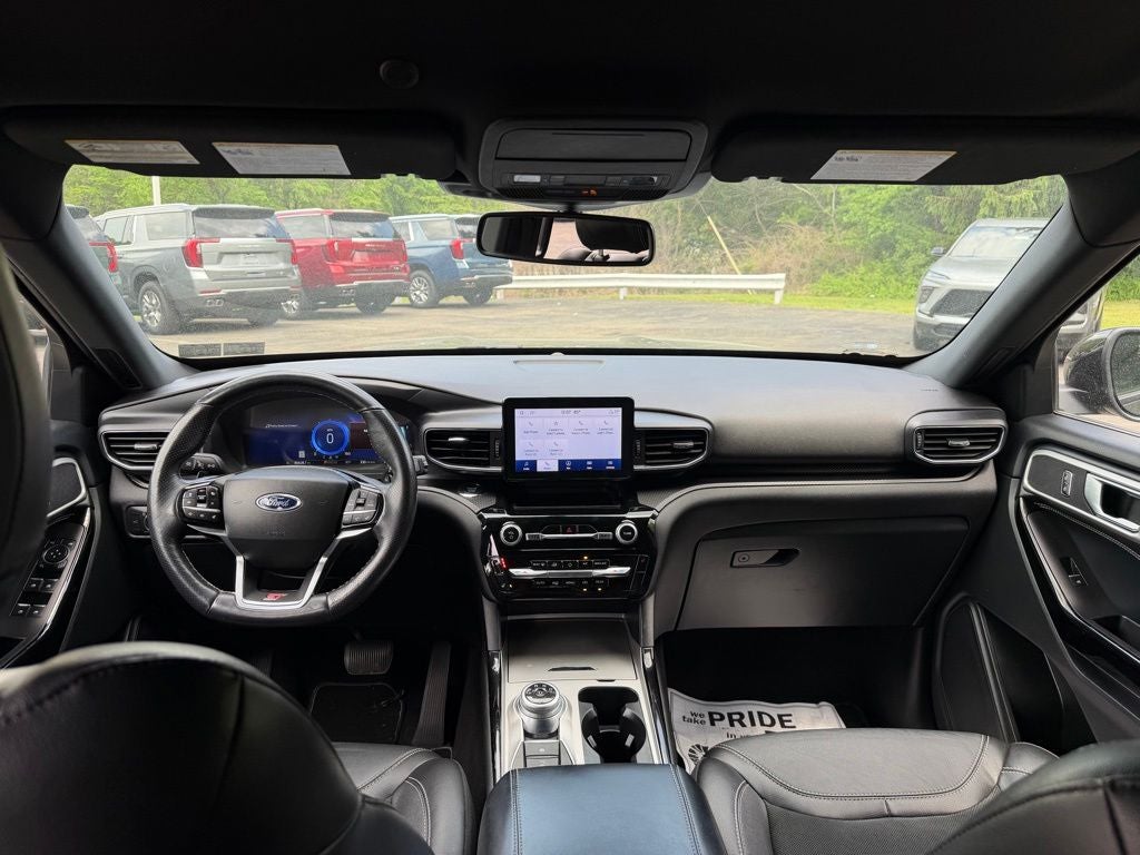 2022 Ford Explorer ST