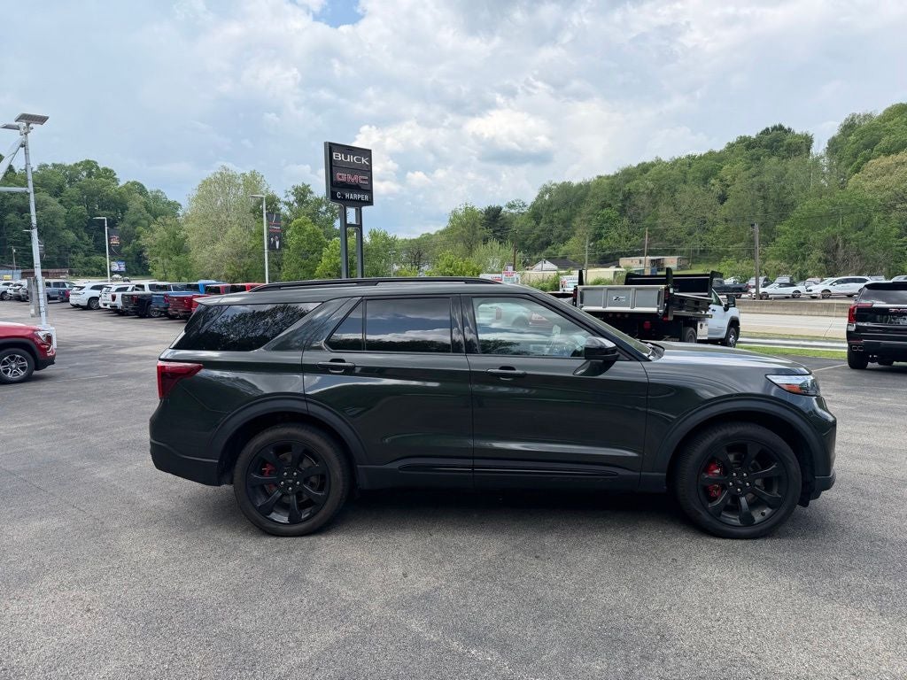 2022 Ford Explorer ST