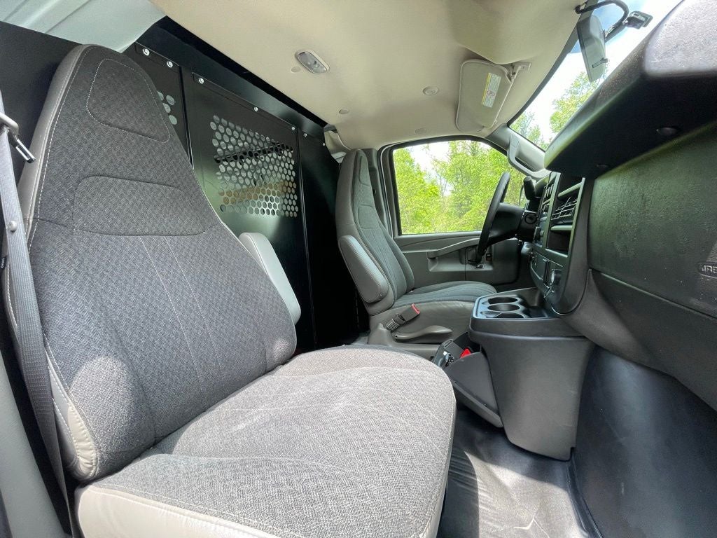 2024 Chevrolet Express 2500 Work Van Cargo
