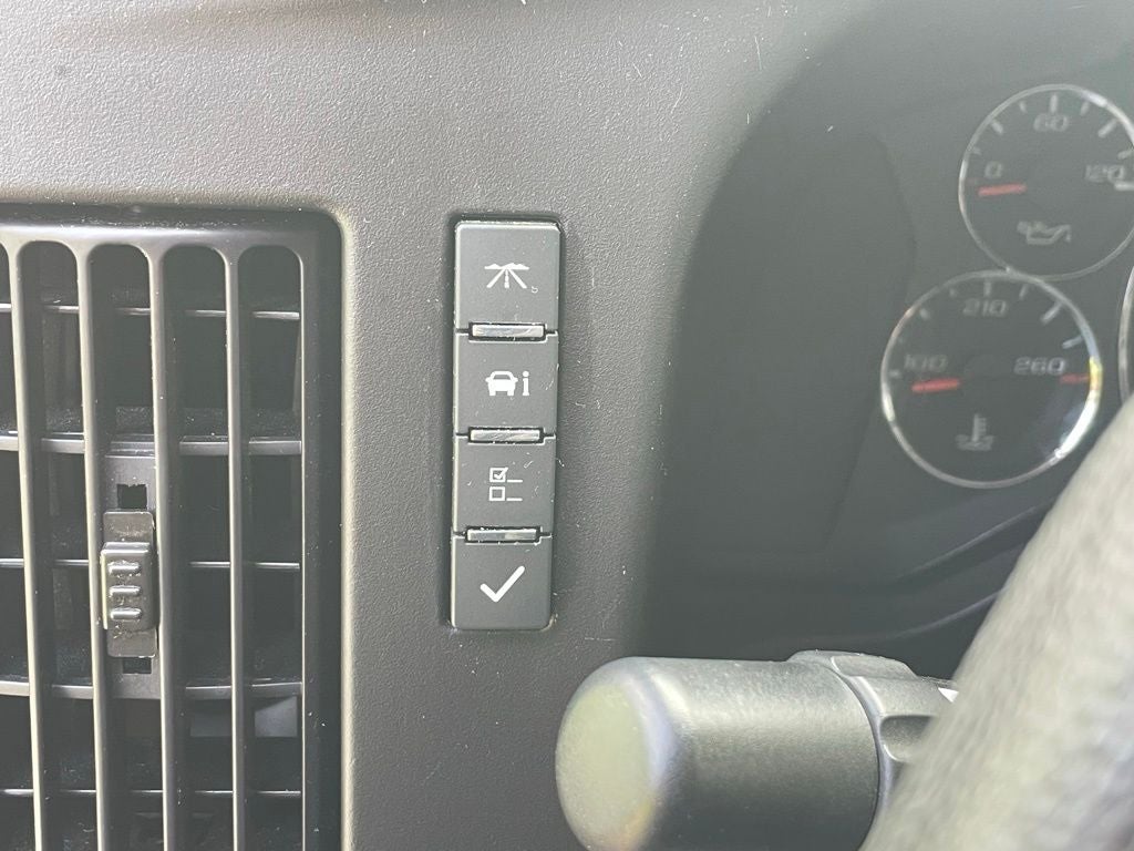 2024 Chevrolet Express 2500 Work Van Cargo