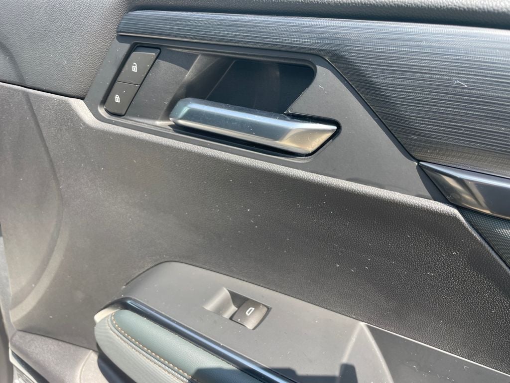 2025 GMC Acadia AT4