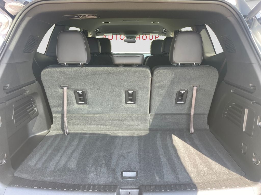 2025 GMC Acadia AT4
