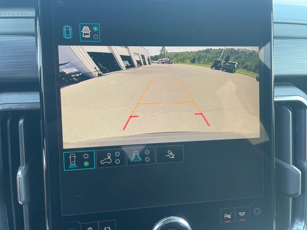 2025 GMC Acadia AT4