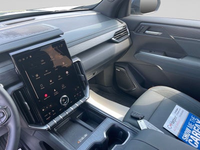 2025 GMC Acadia AT4