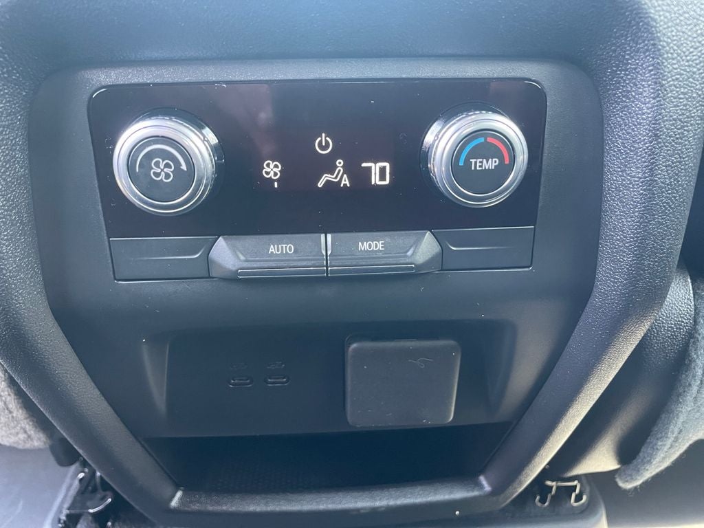 2025 GMC Acadia AT4
