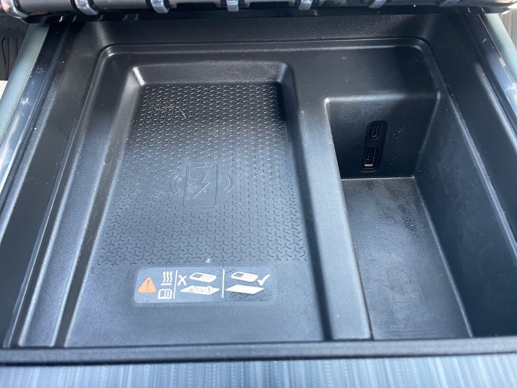 2025 GMC Acadia AT4