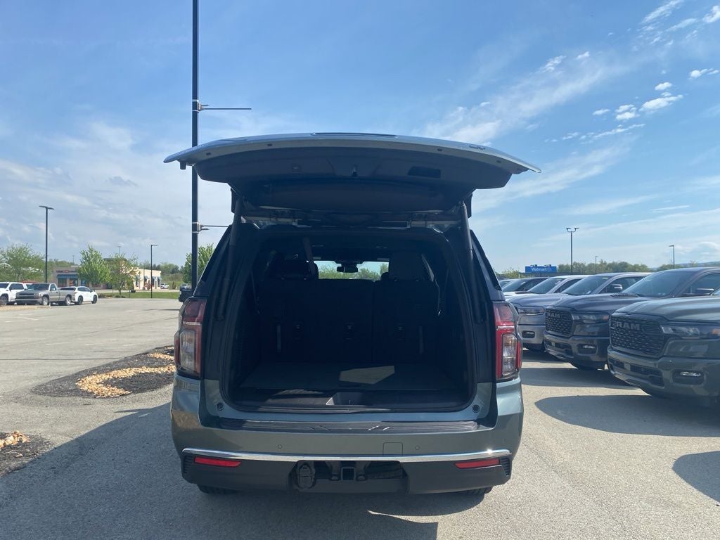 2024 Chevrolet Suburban LT