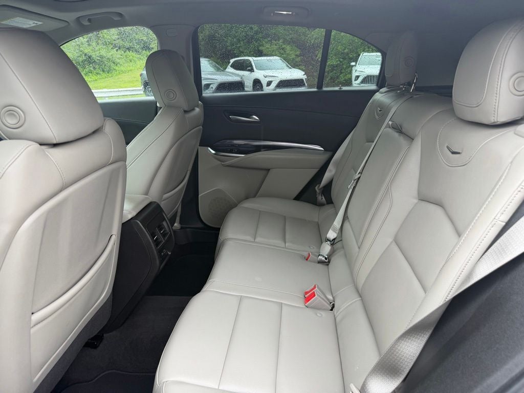 2023 Cadillac XT4 Luxury