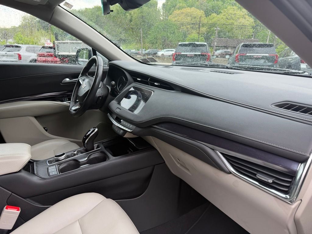 2023 Cadillac XT4 Luxury