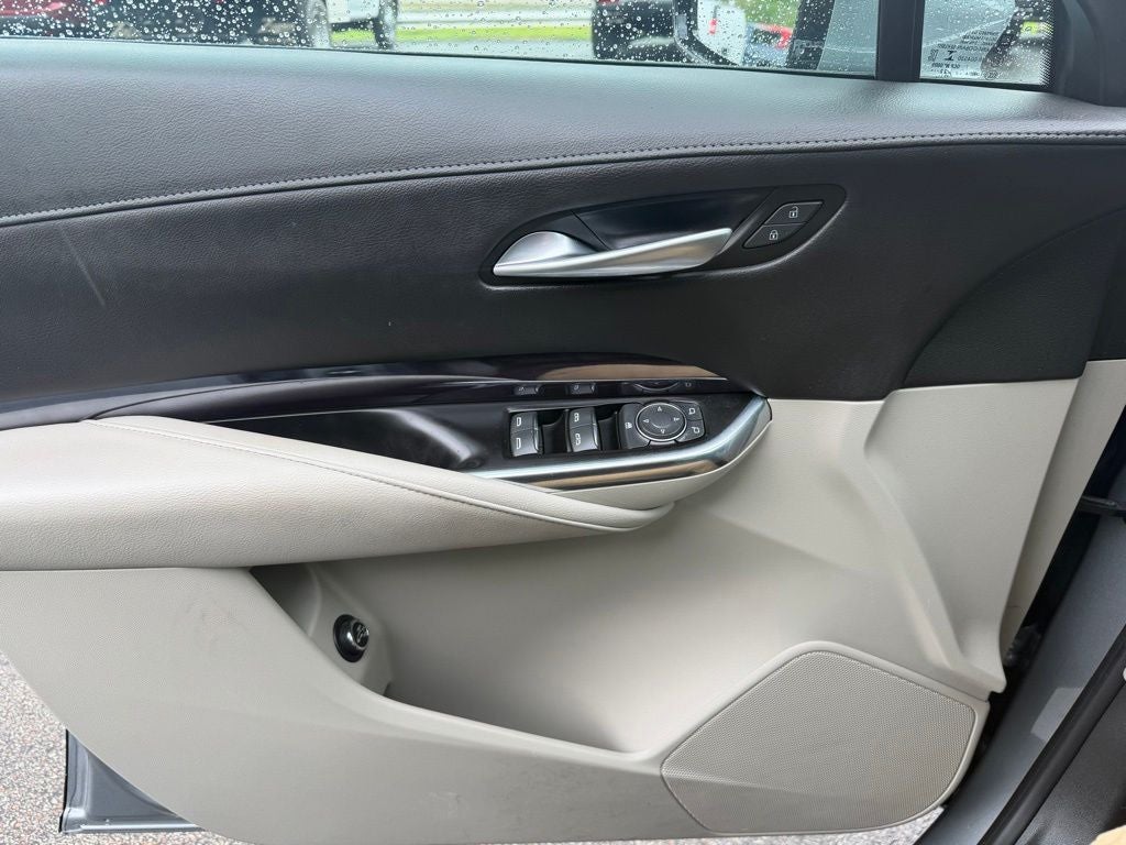 2023 Cadillac XT4 Luxury