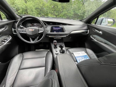 2023 Cadillac XT4 Premium Luxury