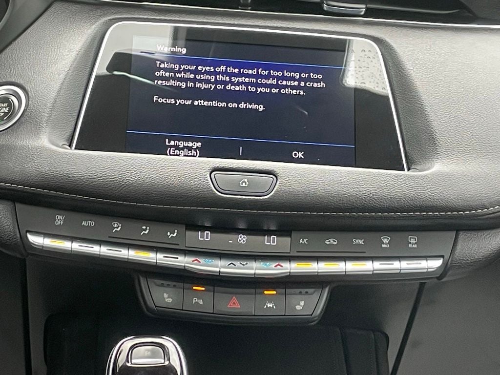 2023 Cadillac XT4 Premium Luxury
