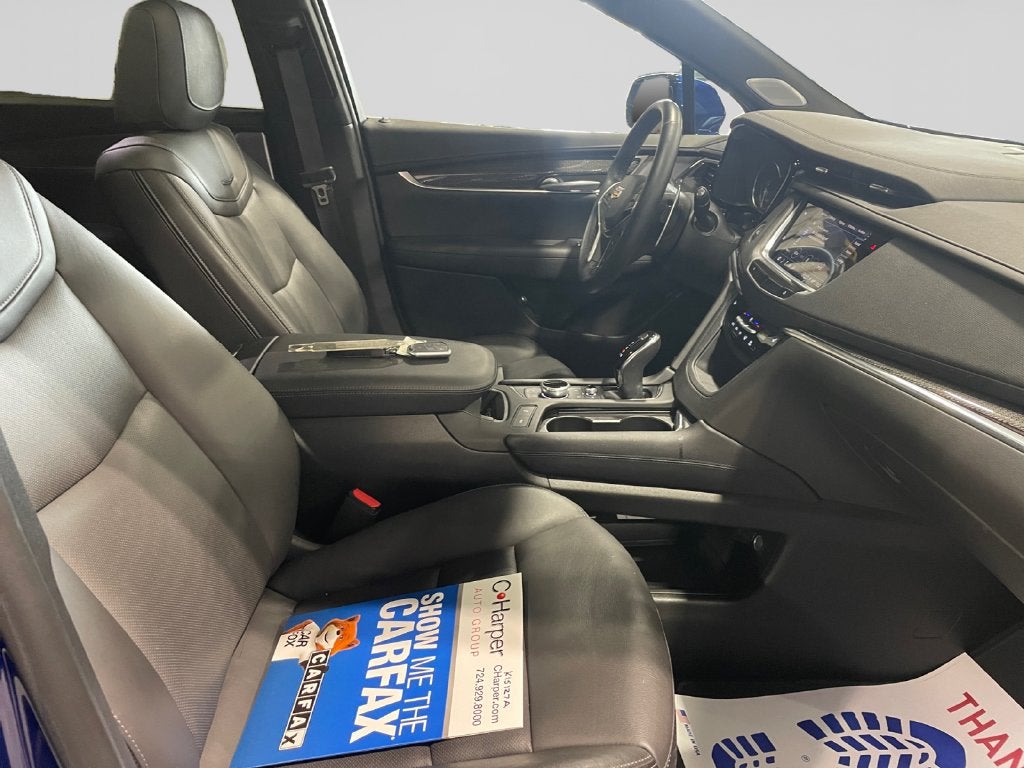 2025 Cadillac XT5 Sport