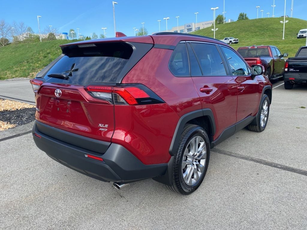 2025 Toyota RAV4 XLE Premium