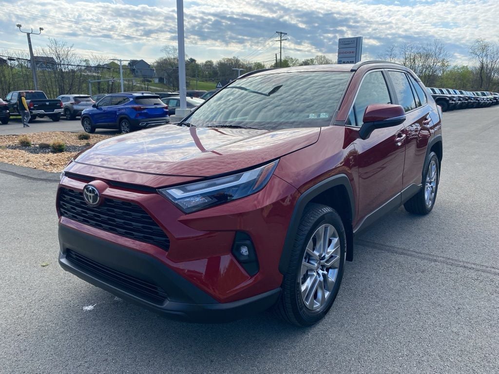2025 Toyota RAV4 XLE Premium